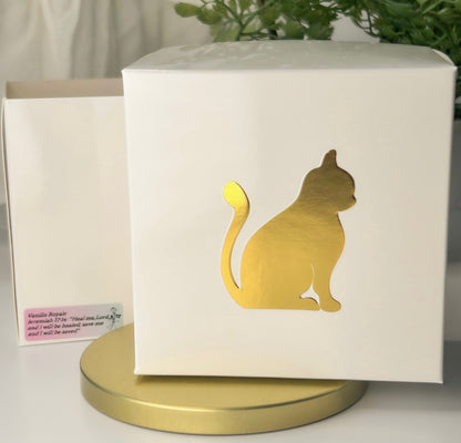 Linen and Light Scented Candle